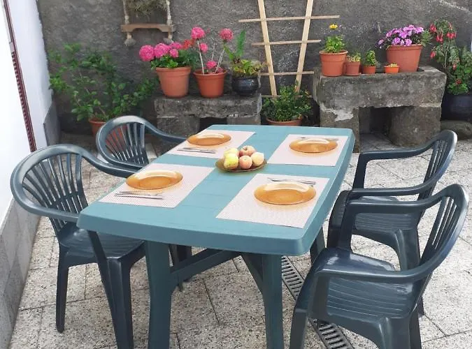 Casa Da Travessa Semesterbostad Santa Cruz das Flores